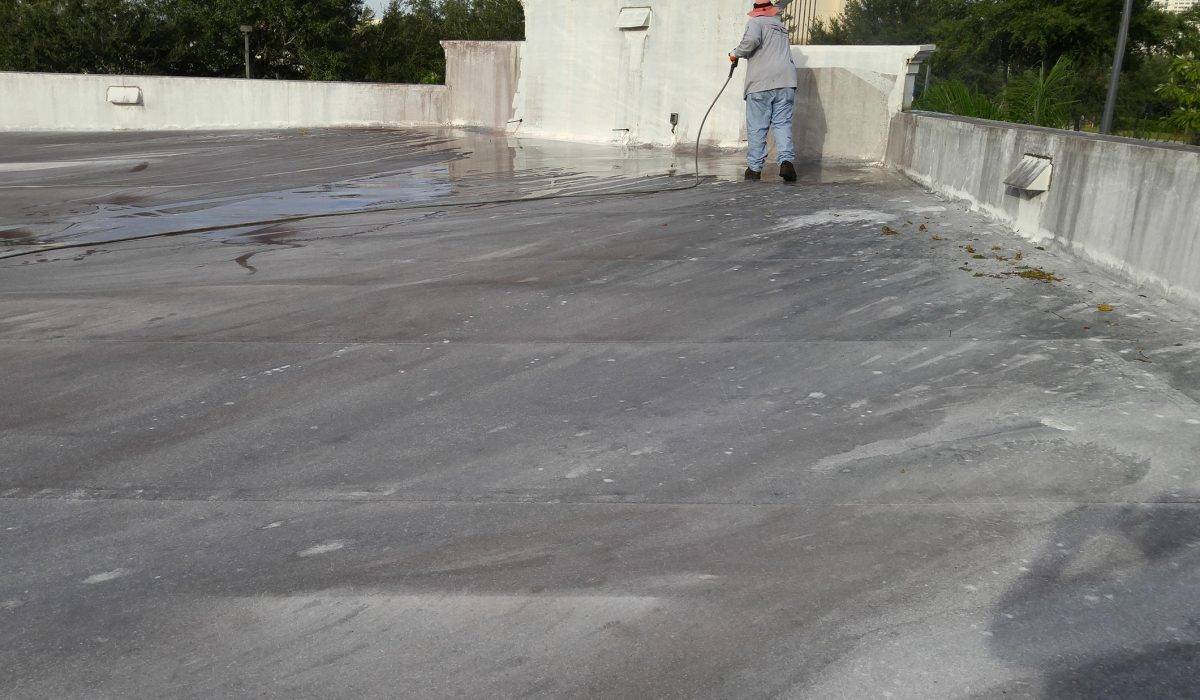 flat roof in need of replacement